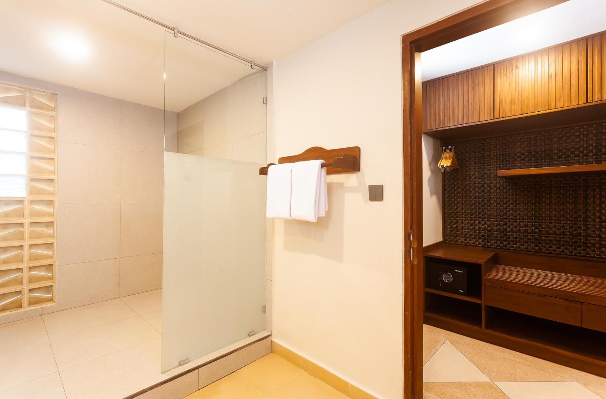 Ghana Villa Seminyak By Pramana Villas Kültér fotó